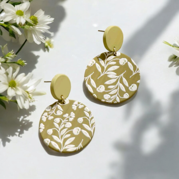 Acrylic Floral Drop Earrings - Image 6